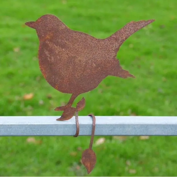 Merel Zittend Op Tak Decoroest 1 Merel Zittend Op Tak Decoroest